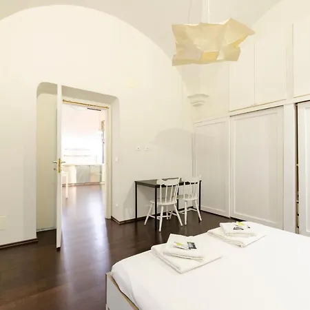 The Heart Of - Live Italy's History & Charm