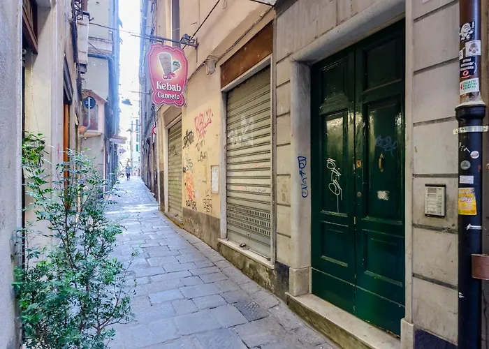 The Heart Of - Live Italy's History & Charm * Janov