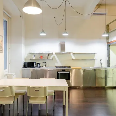 The Heart Of - Live Italy's History & Charm *