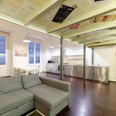 The Heart Of - Live Italy's History & Charm Apartment