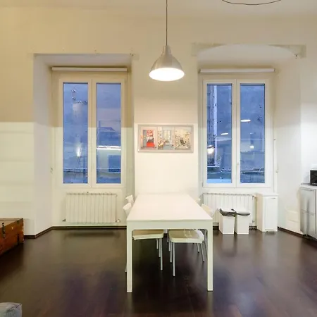 The Heart Of - Live Italy's History & Charm Apartment